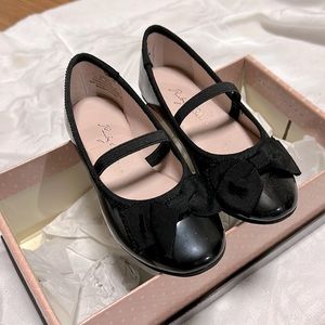 Ruby and Bloom Girl’s dress shoe